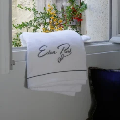 Best Serviette De Bain A Broderie Blanche Serviettes De Bain