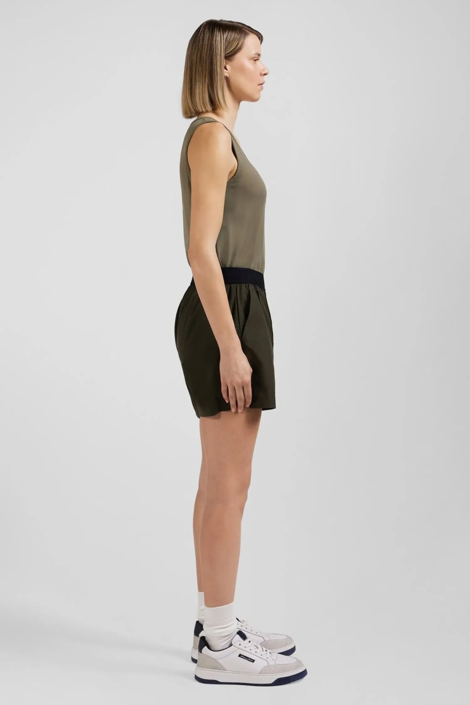 Online hort De port Kaki Femme Pantalons Et Shorts